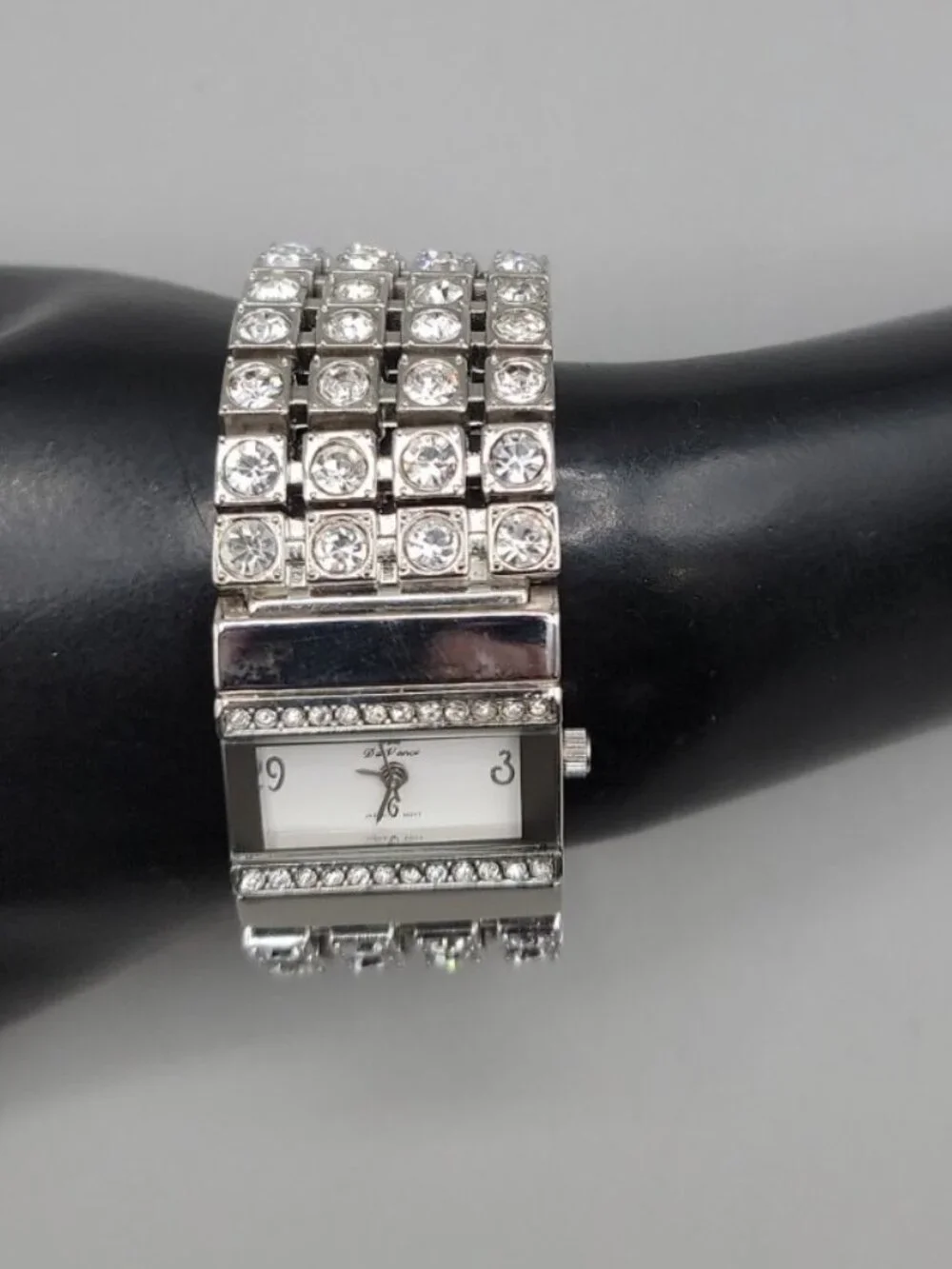 Vintage Da Vanci Rhinestone Encrusted Ladies Quartz Watch 24mm 7